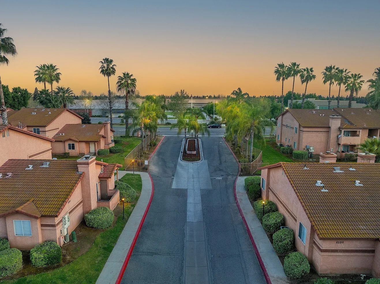 Mirage Apartments – photo 4