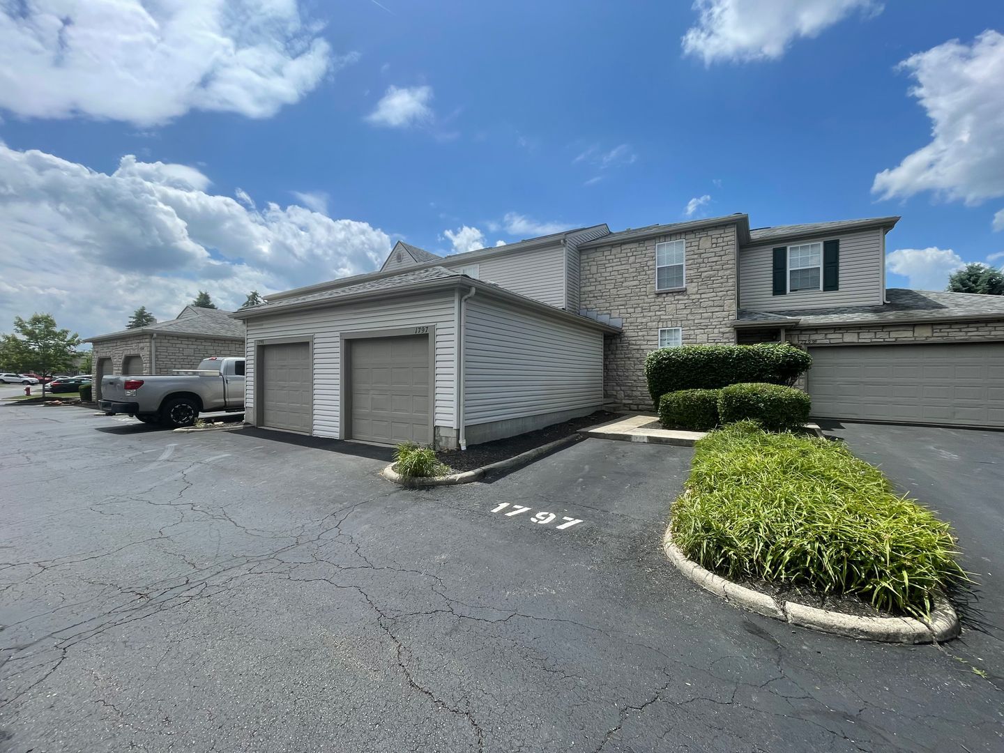 1797 Bennigan Dr – photo 2
