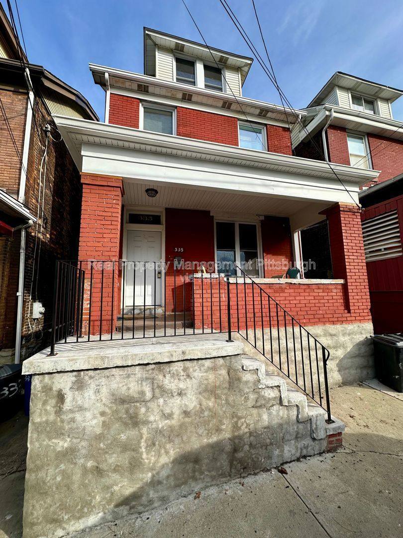 335 Lawn St – photo 1