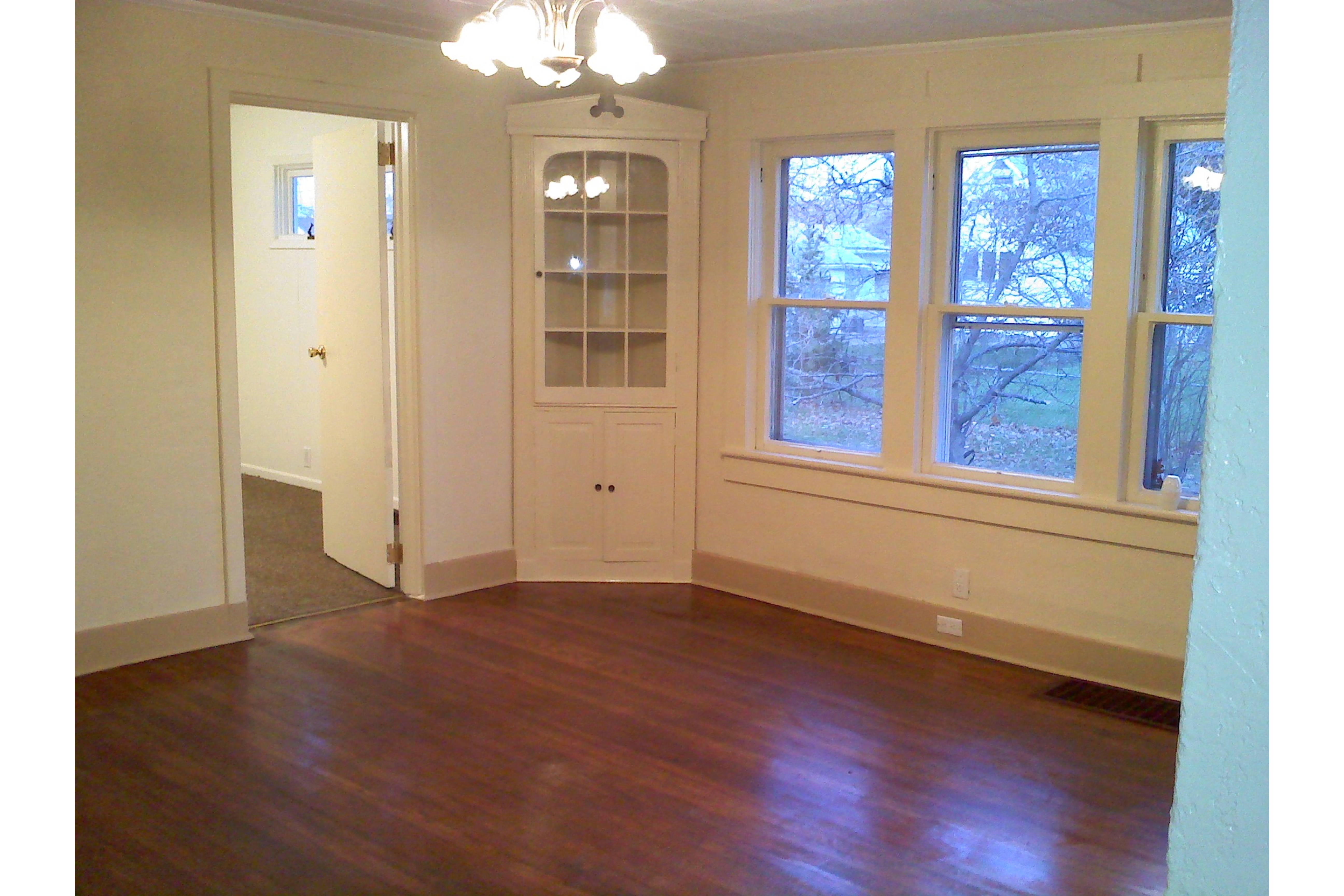 710 W Robb Ave – photo 4