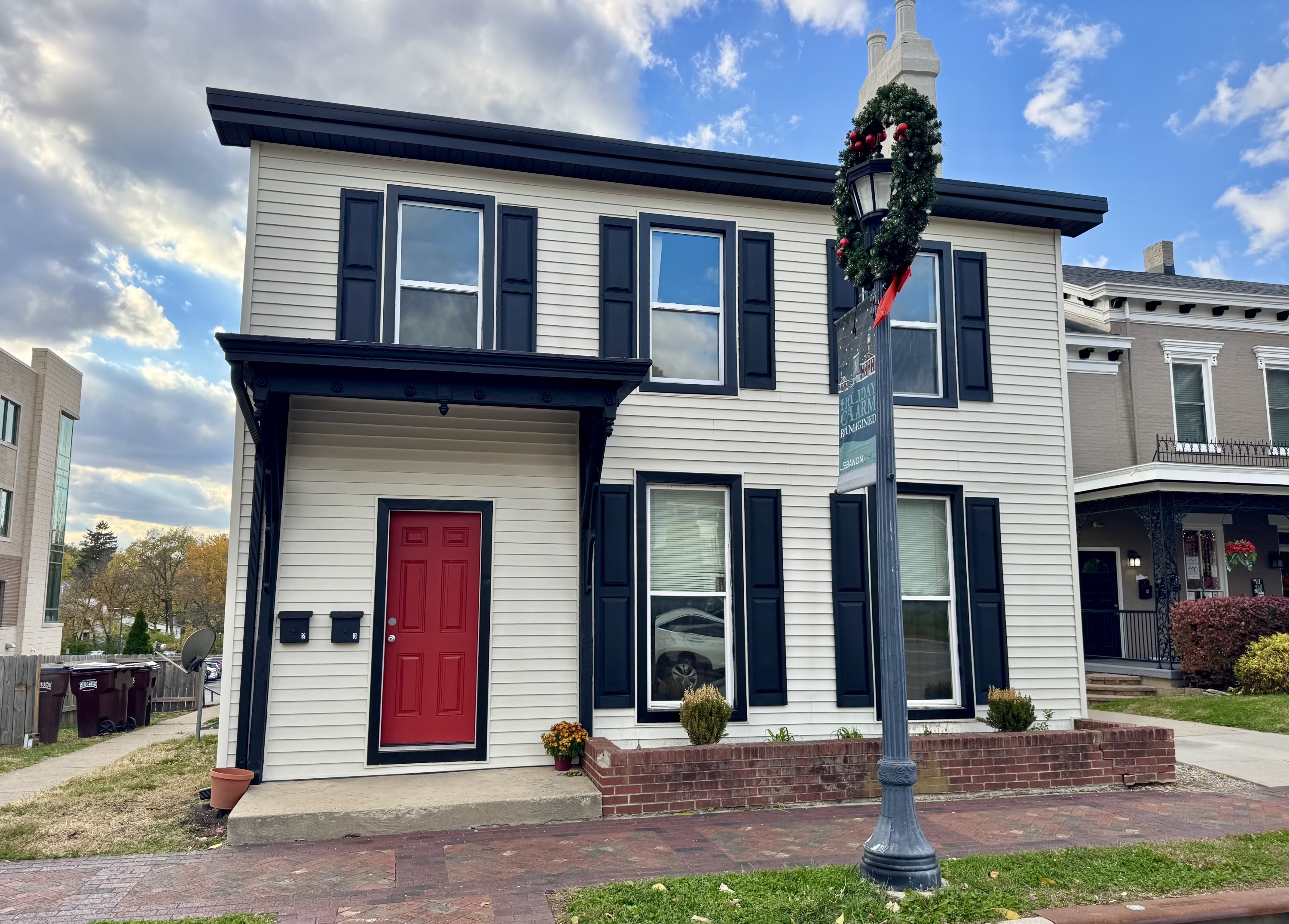 121 N Broadway St unit 4 – photo 1