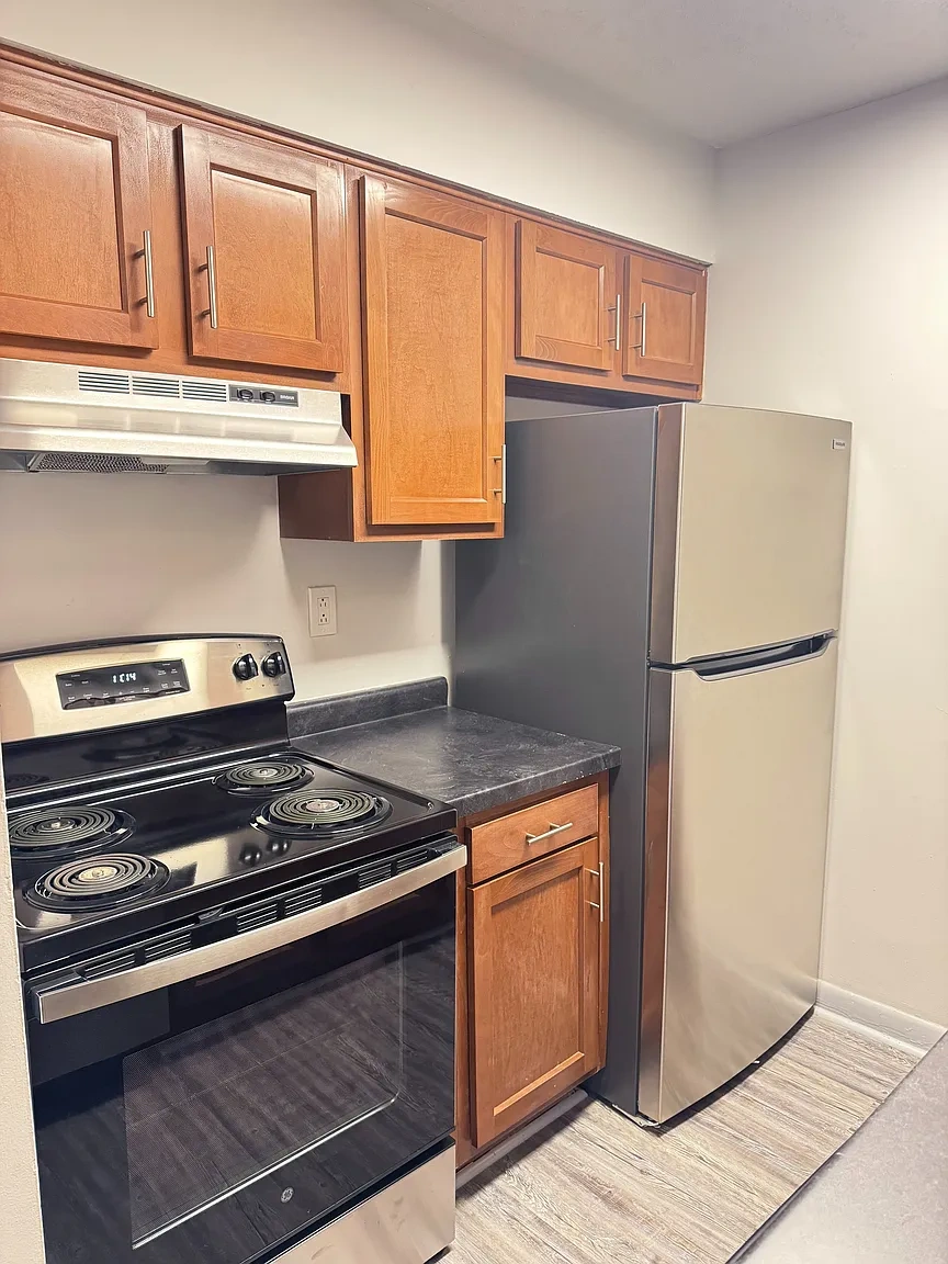 Hidden Creek Apartment Homes – photo 1