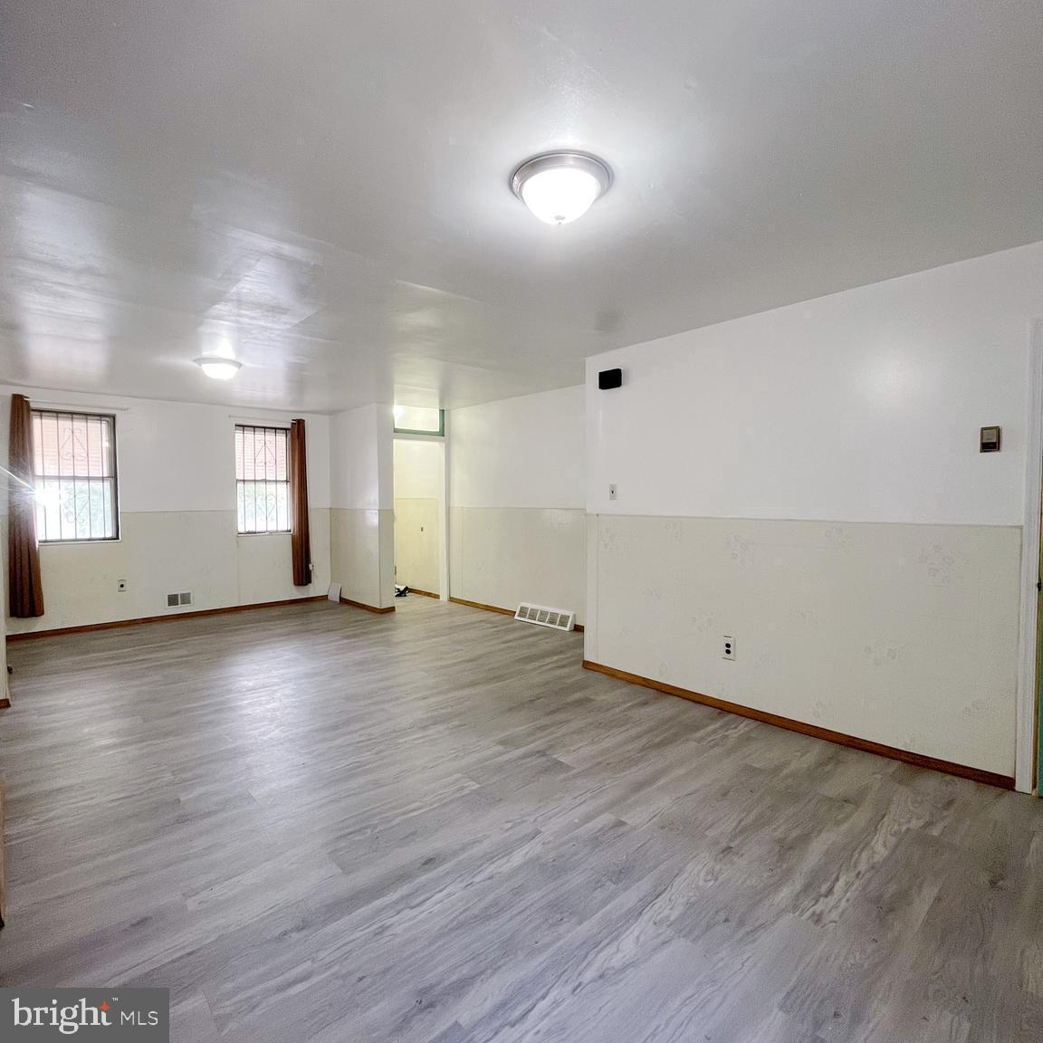 1811 E Sergeant St – photo 1