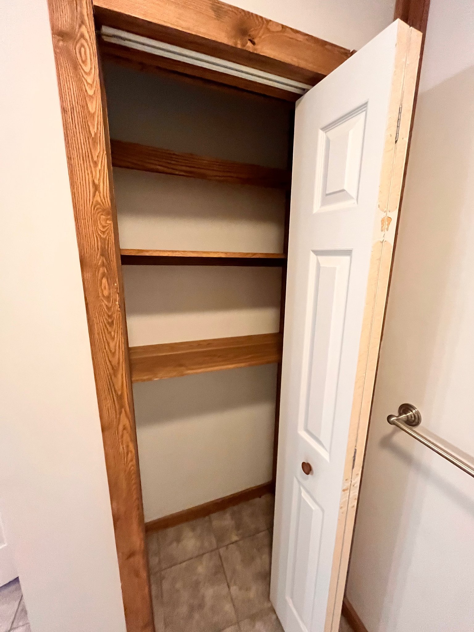 38687 Armstrong Rd unit # 2 – photo 5