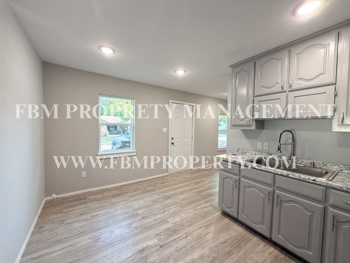 103 E Allyn Ave – photo 5