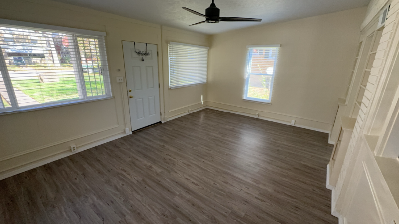 1125 10th Ave – photo 4