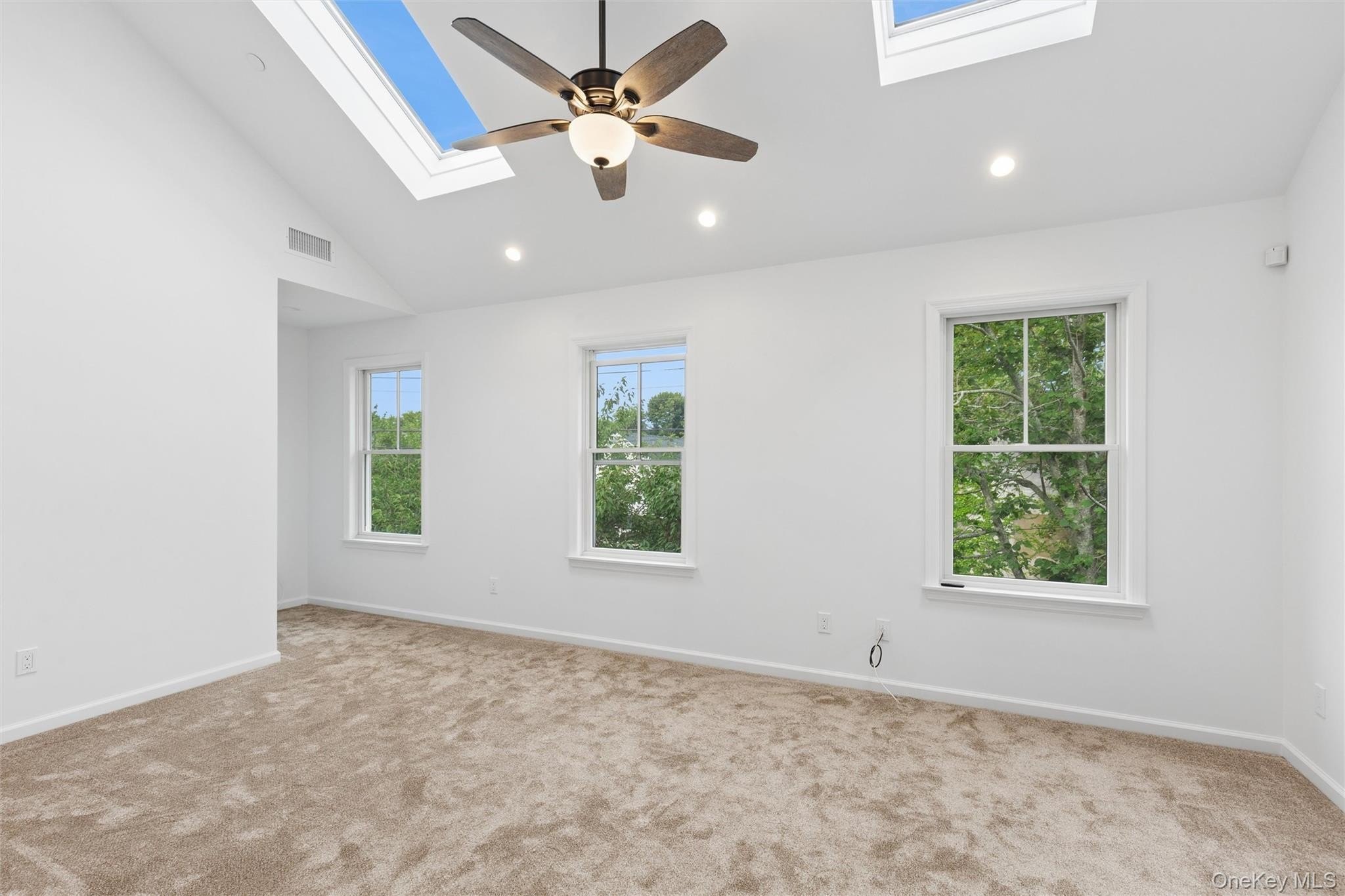 413 1st St – photo 5