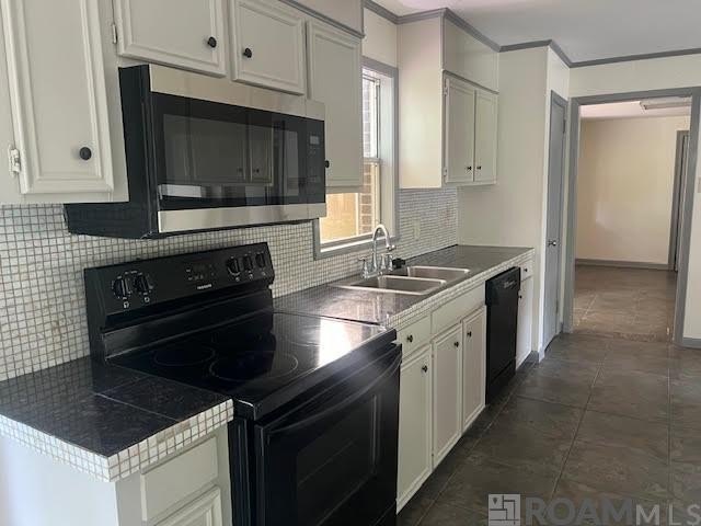 2464 Kensington Dr – photo 4