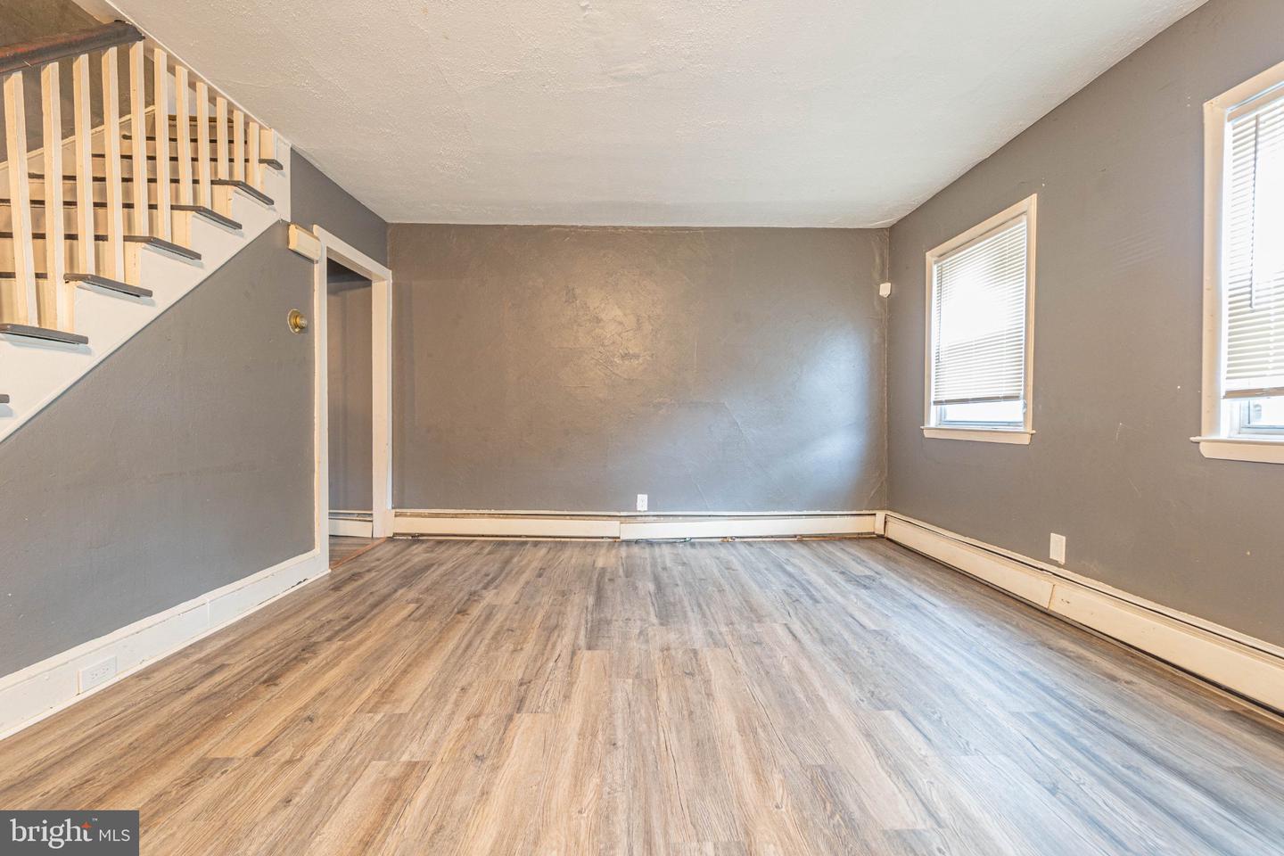 510 York St – photo 2