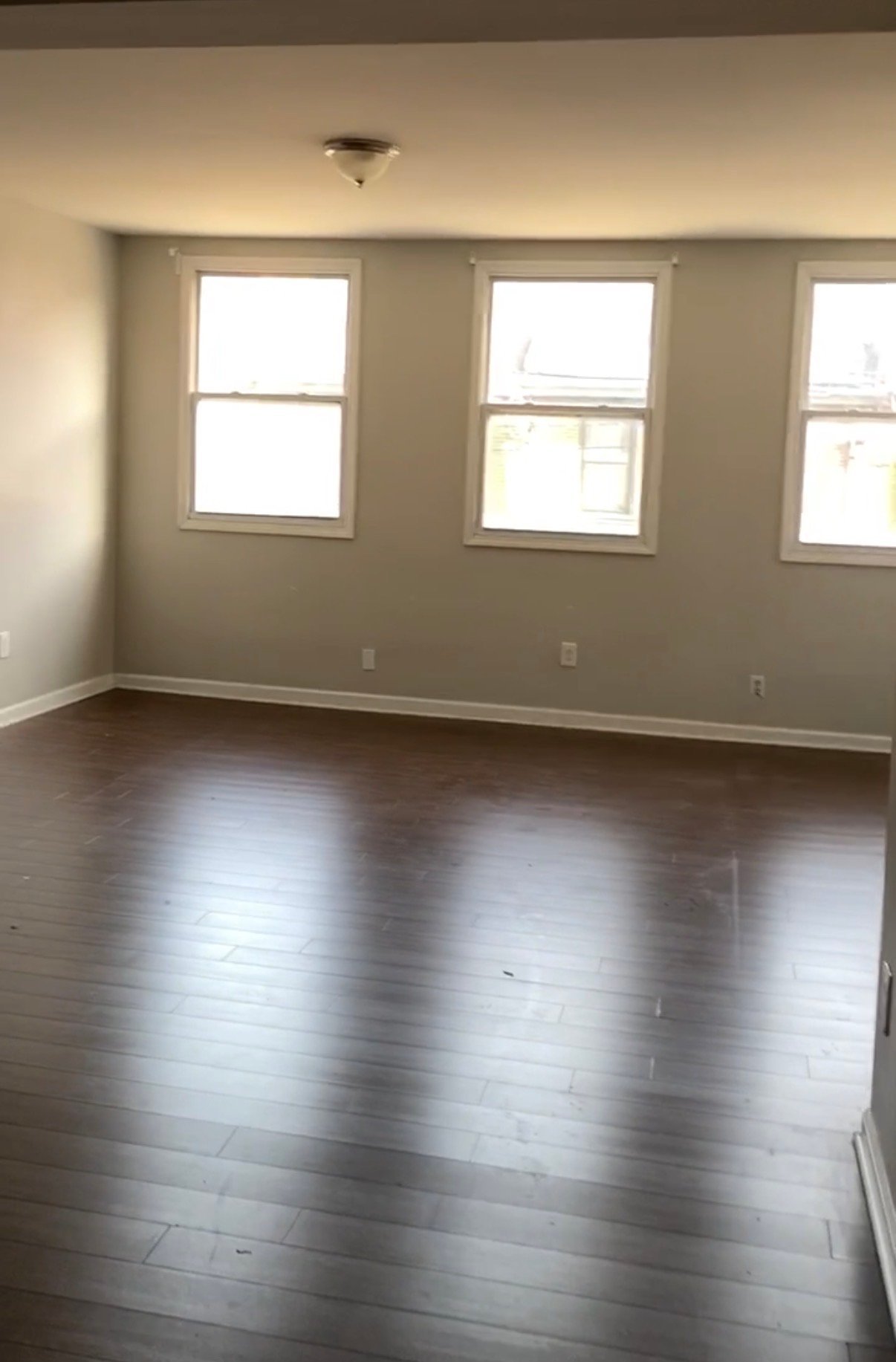 1405 E Carson St – photo 4