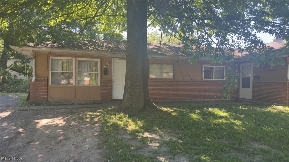 3016 Northgate Ave unit 1/2 – photo 1