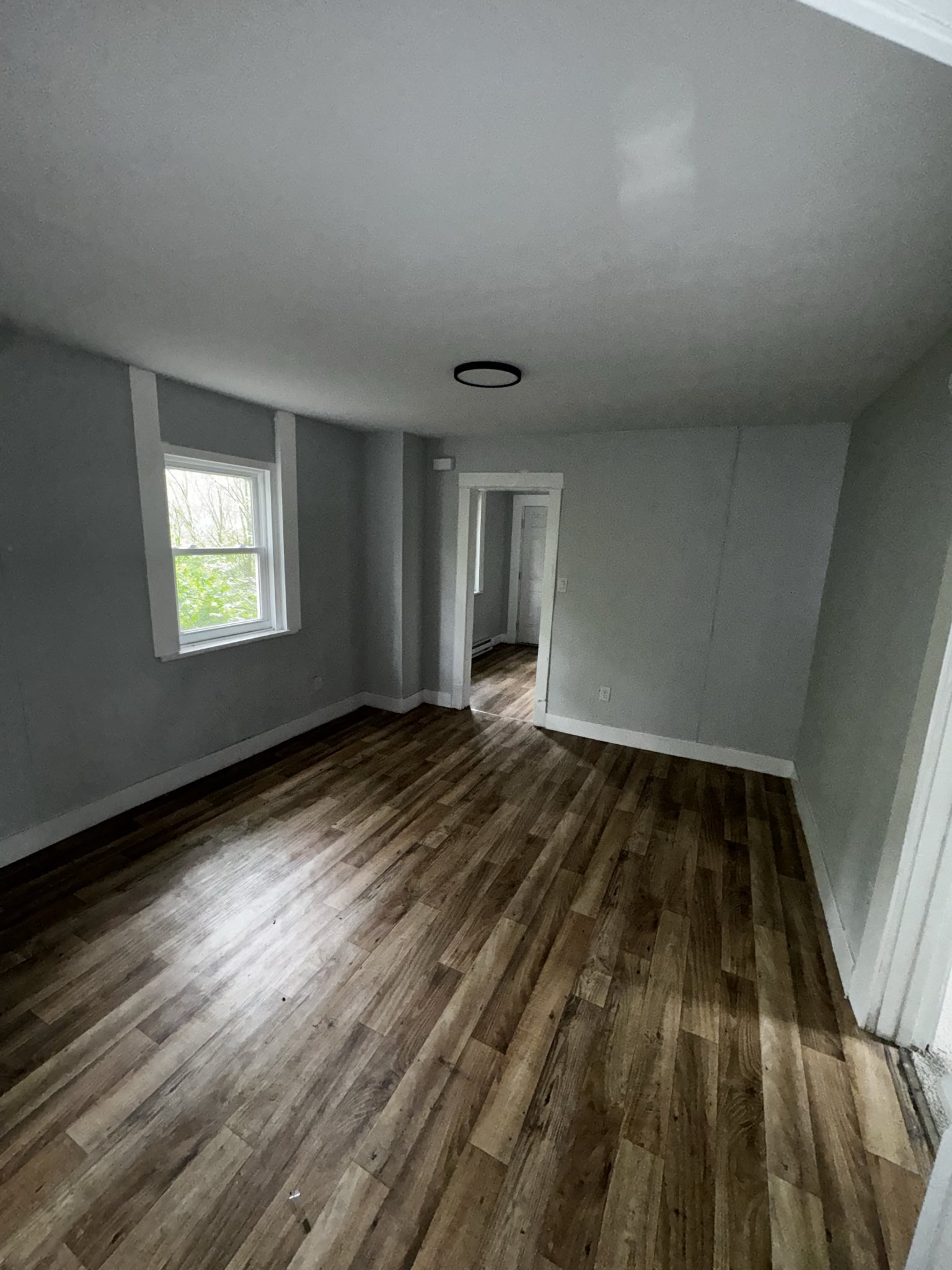 1009 Ellsworth Pl – photo 2