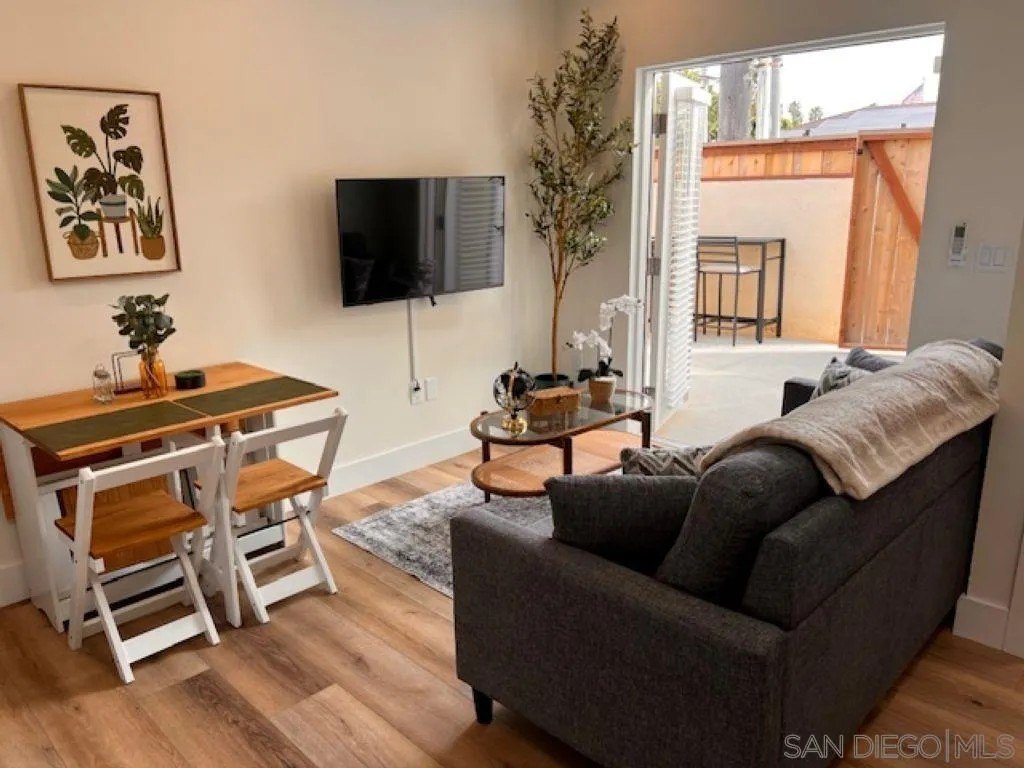1044 3rd St – photo 2