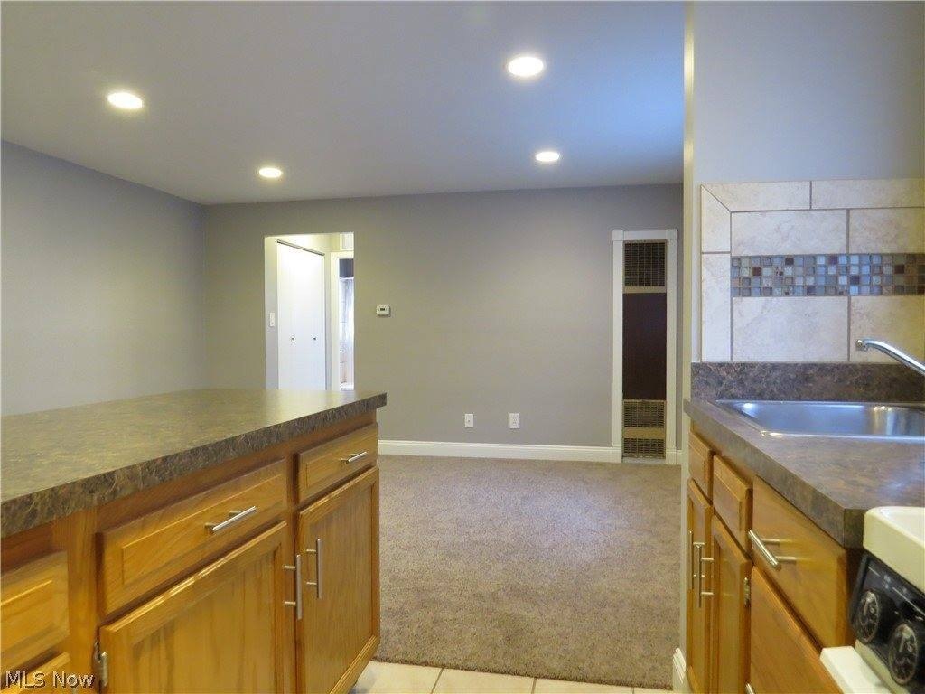 1675 Woodward Ave – photo 3