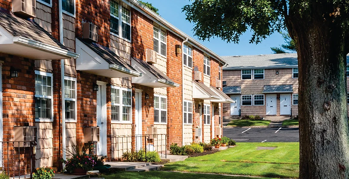 Town and Country Luxury Apartments – photo 5