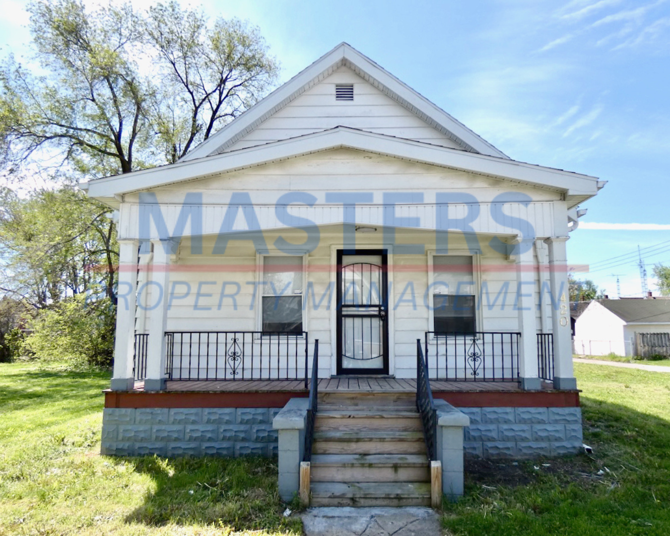 420 Everett St – photo 1