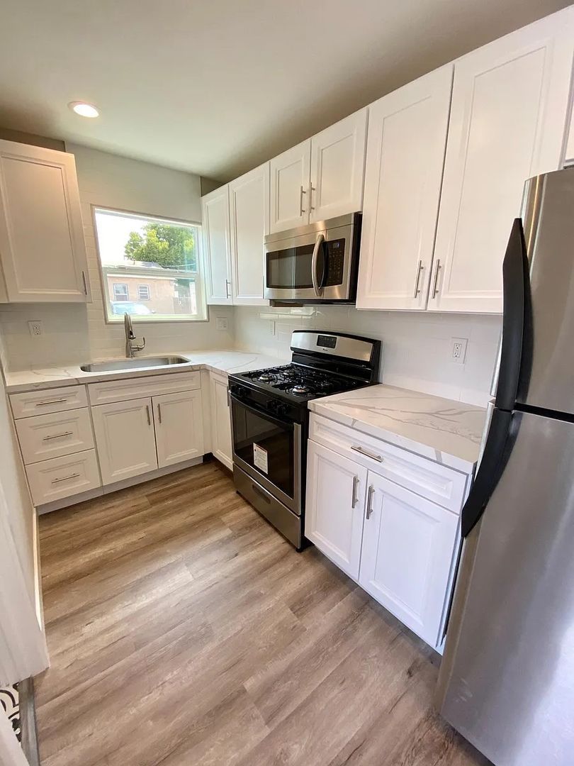 4829 35th St – photo 1