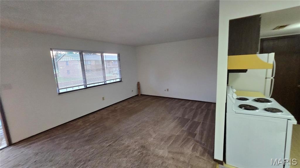 1911 E D St #8 – photo 3