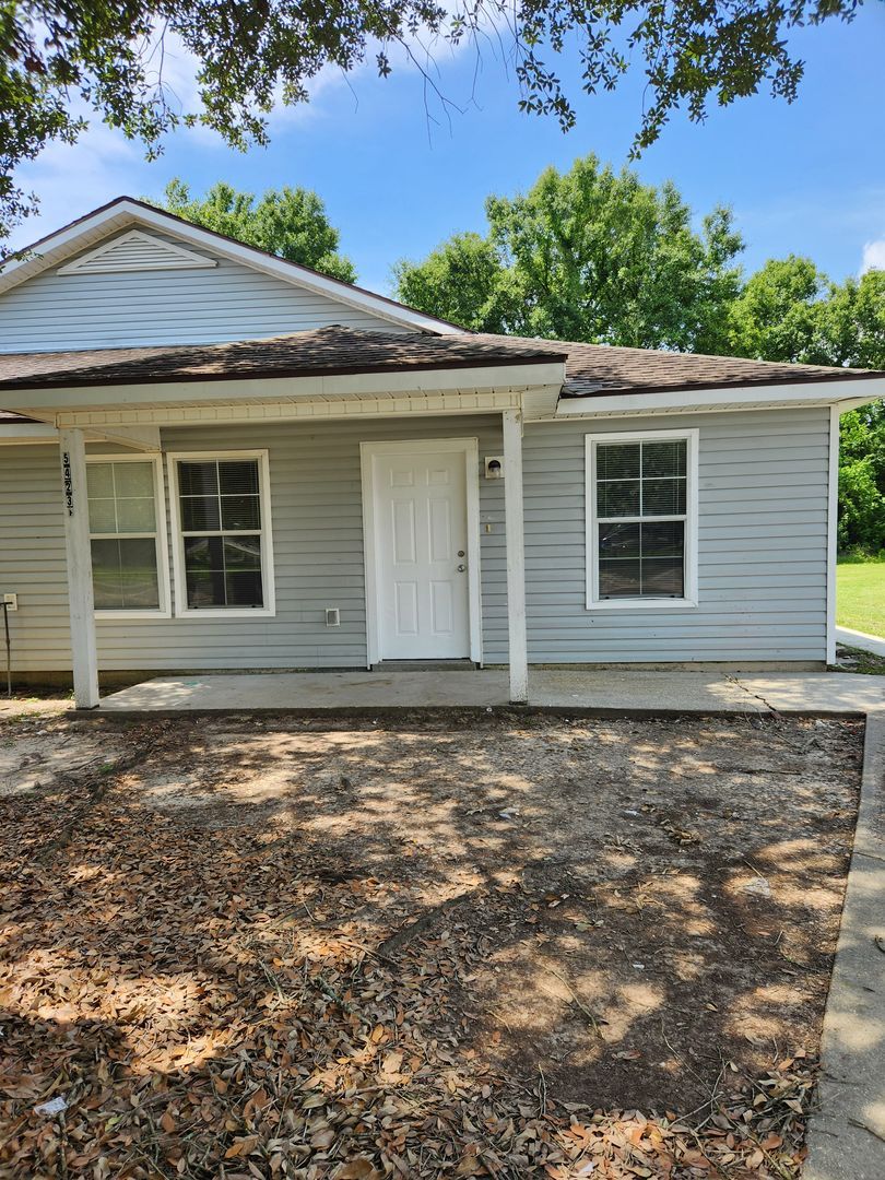 5423 Banyan Trace Dr – photo 1
