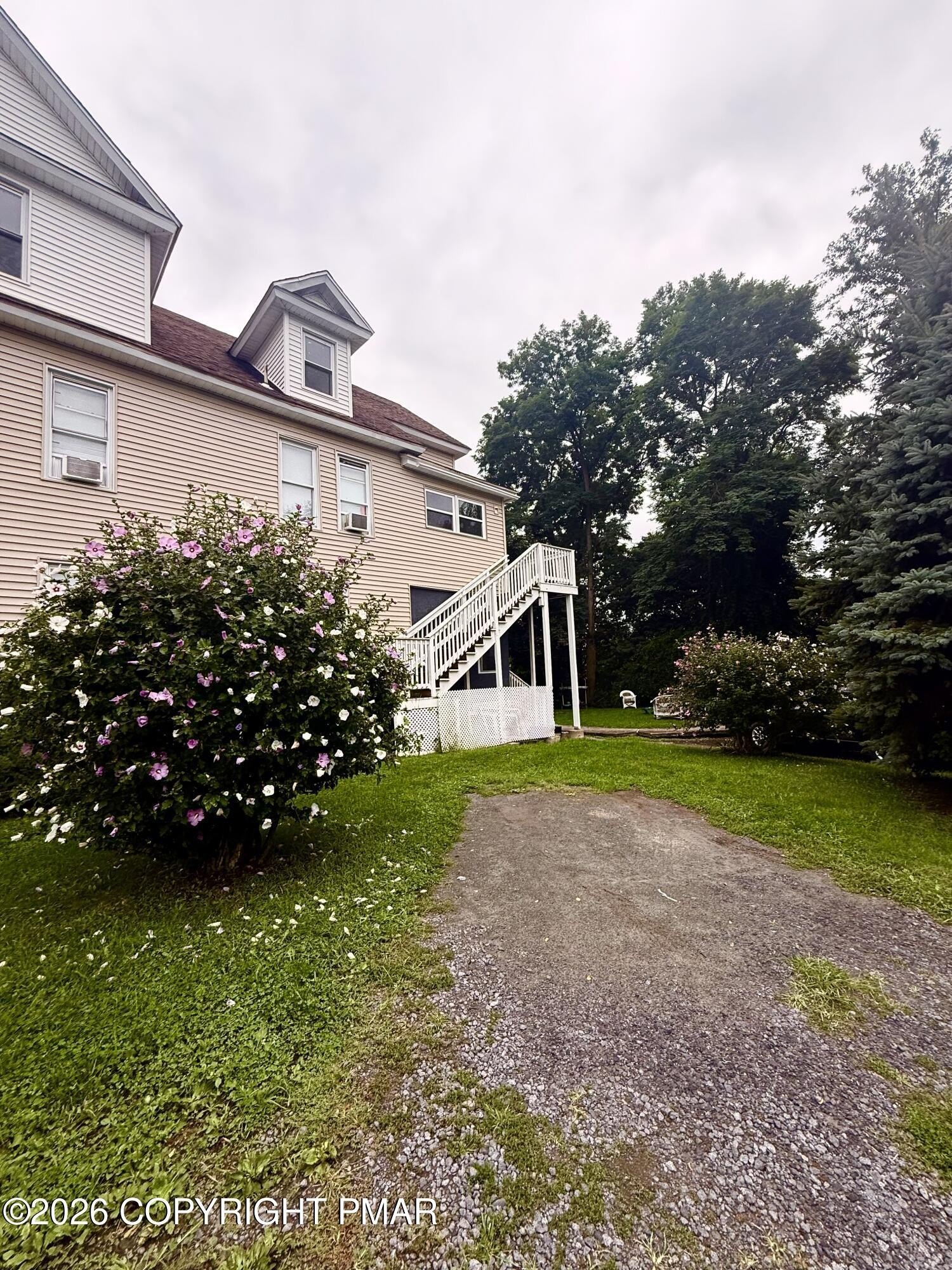 2090 N Main Ave #3RD – photo 2