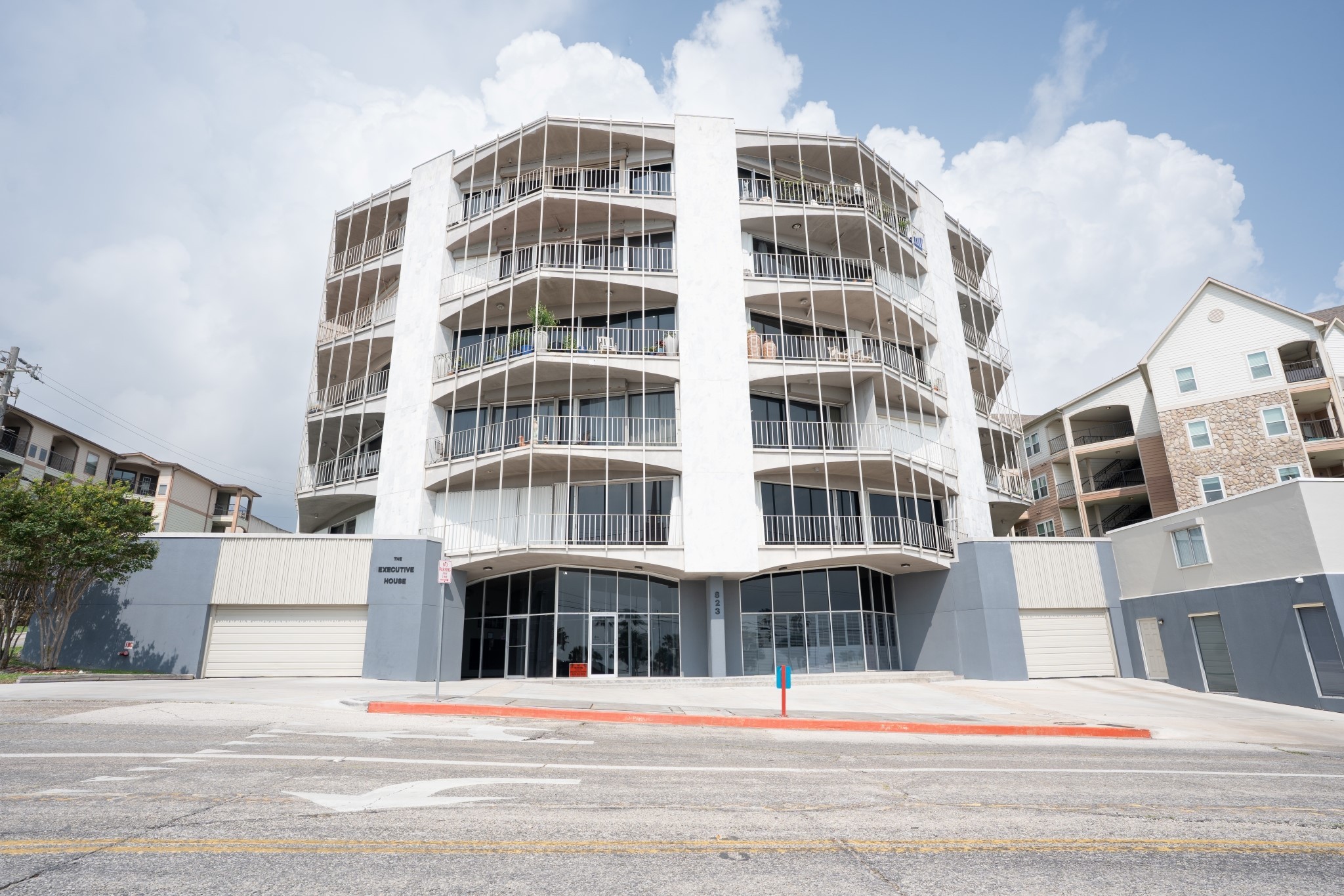 823 S Water St unit 5F – photo 1
