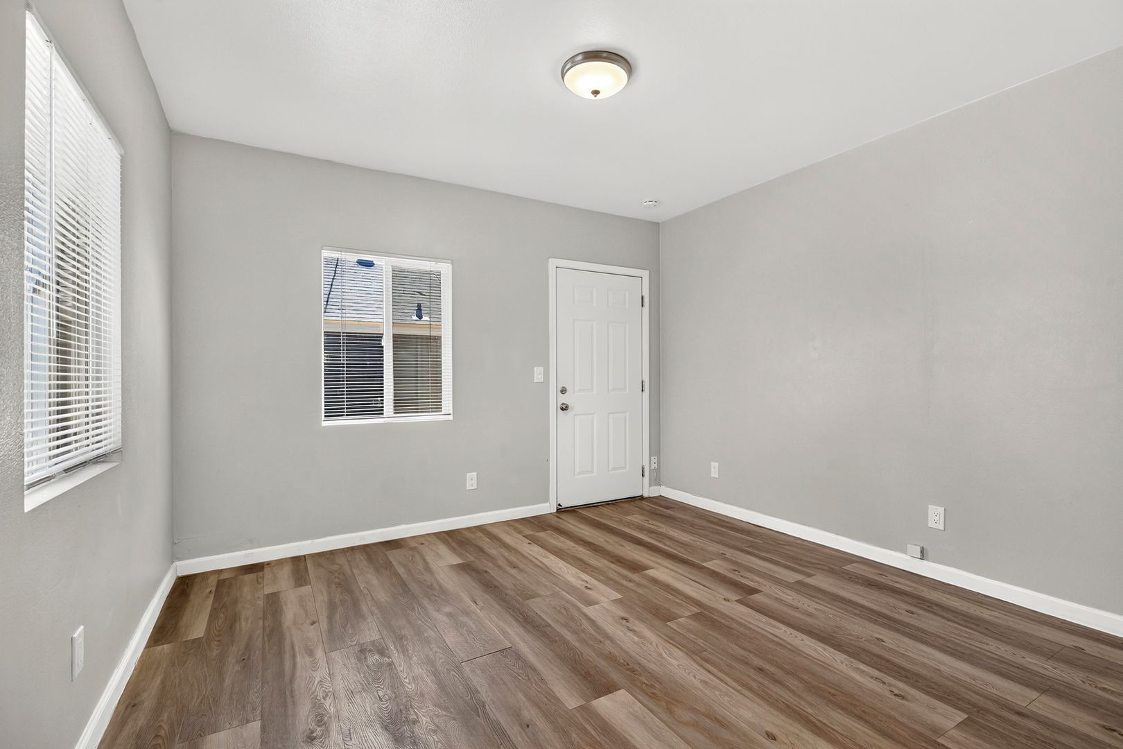 622 J St unit 622 J Street – photo 3