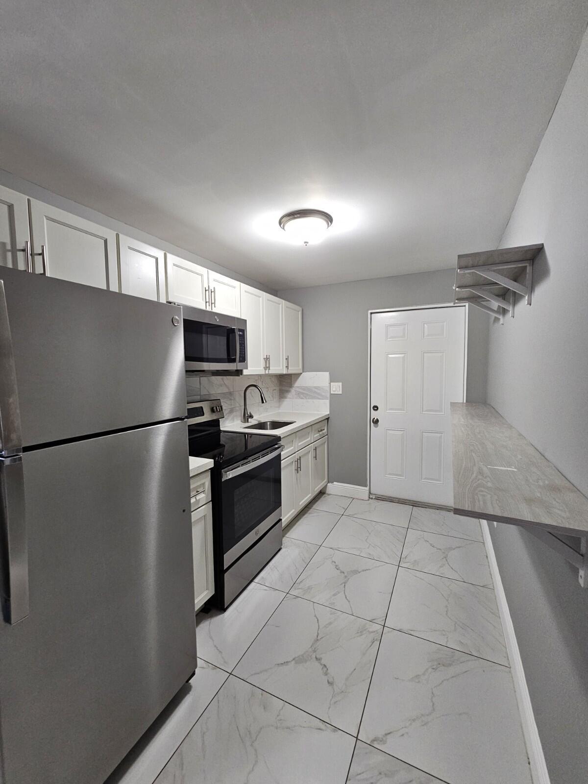 933 W 7th St unit A – photo 5