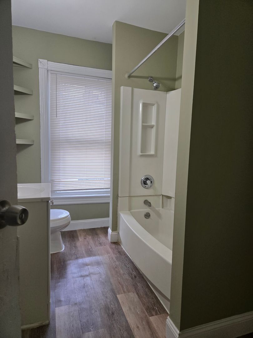 409 N Refwal St – photo 3