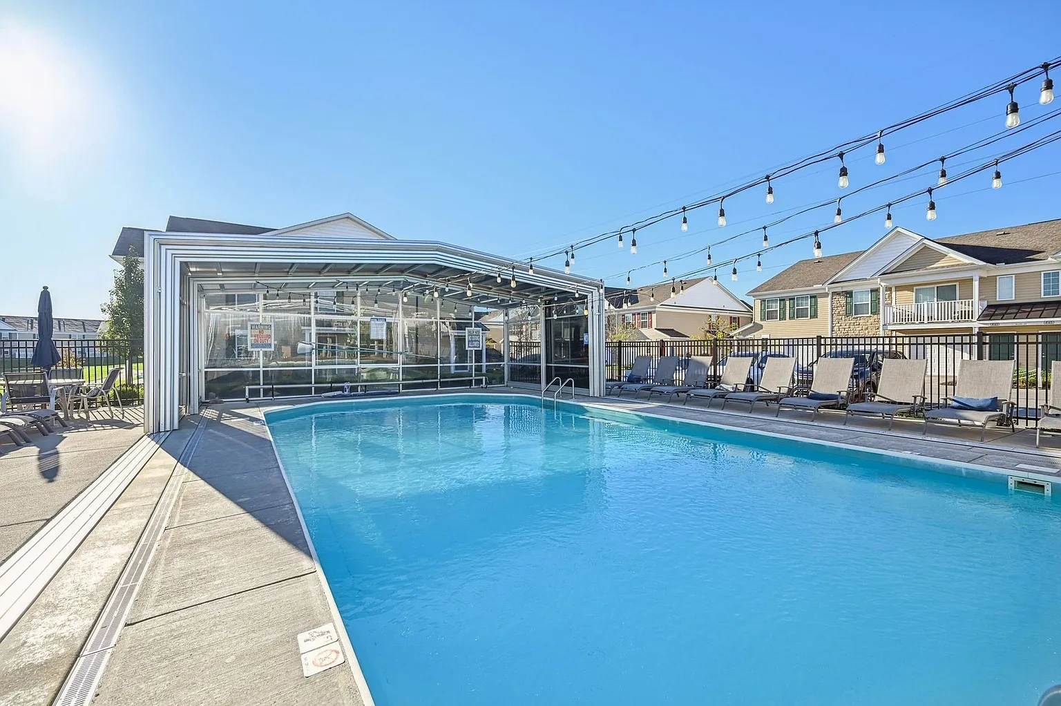 Latham Apartments – photo 4