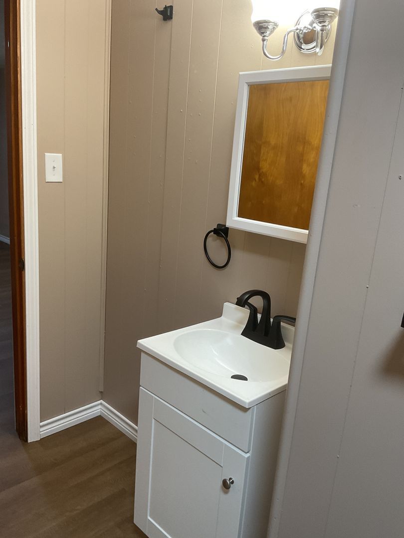 857 National Rd unit 4 – photo 3