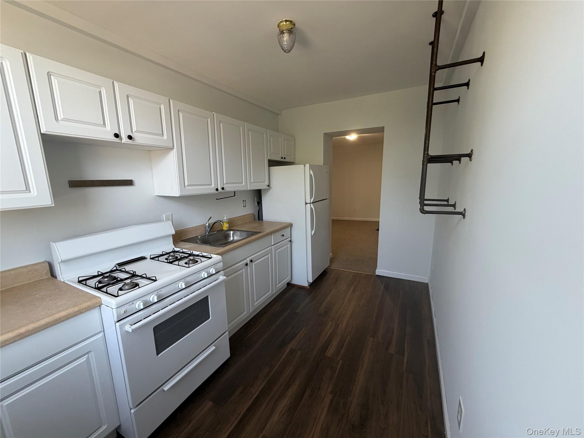 37 E Main St #201 – photo 2