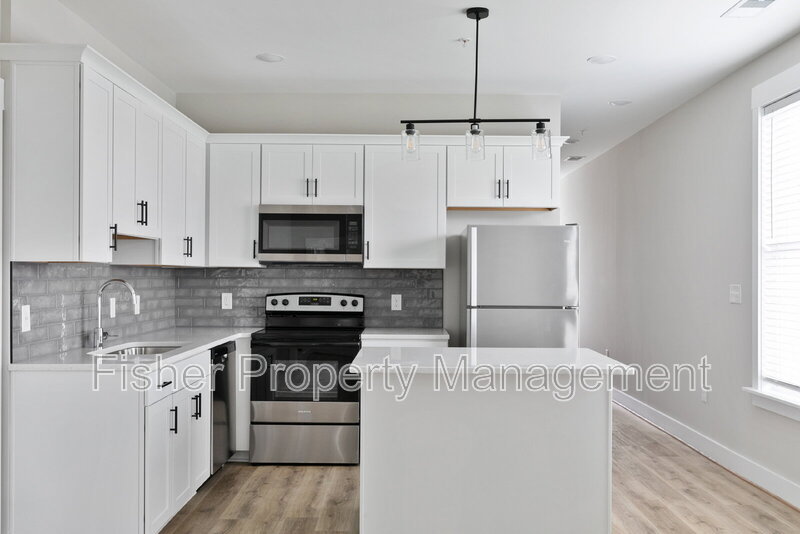2202 Carrington St unit 200 – photo 4