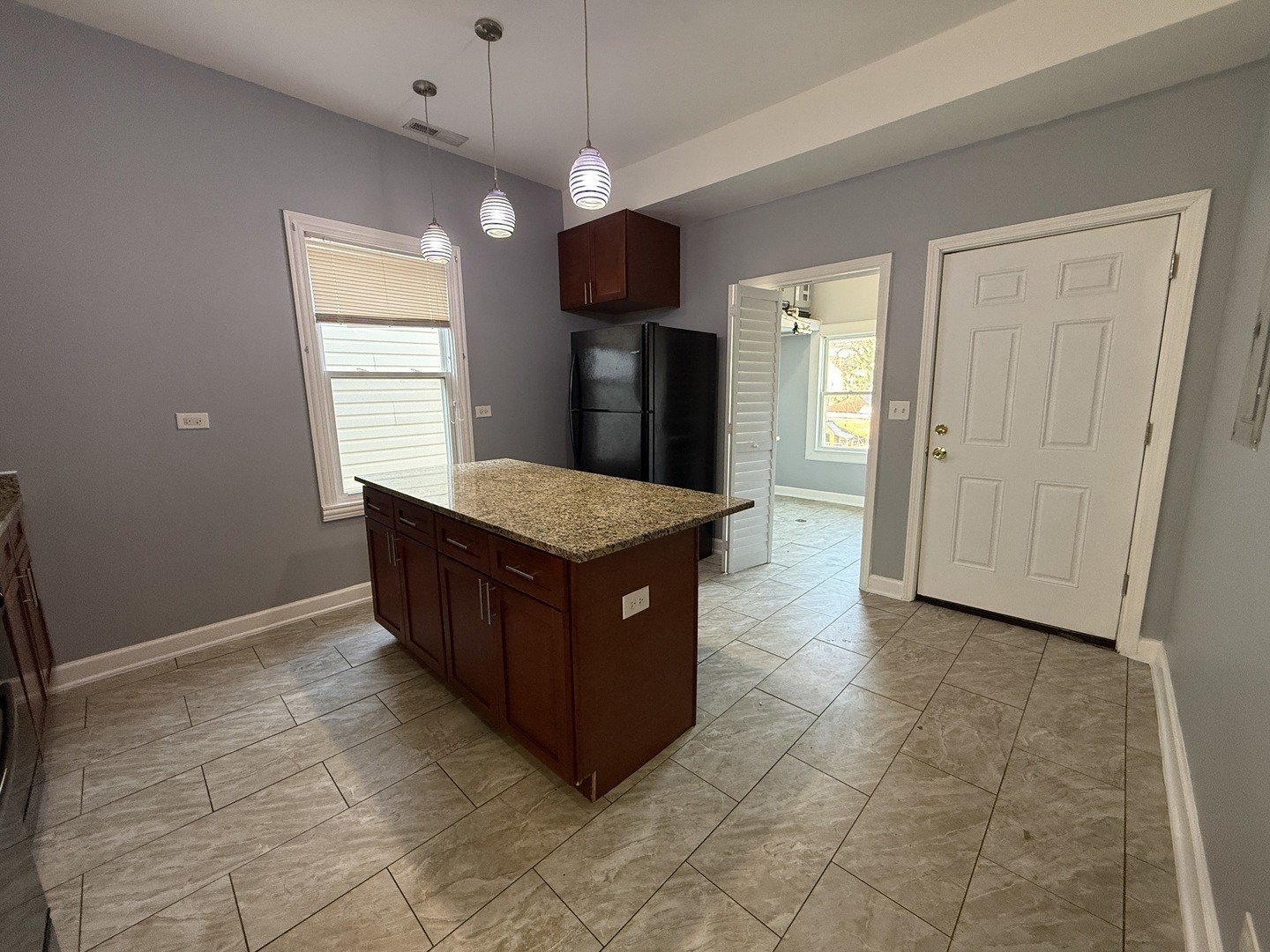 9738 S Ave L #2 – photo 3