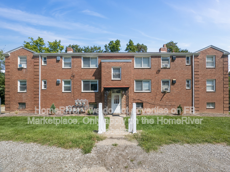 781 Cooke Dr unit 1 – photo 2