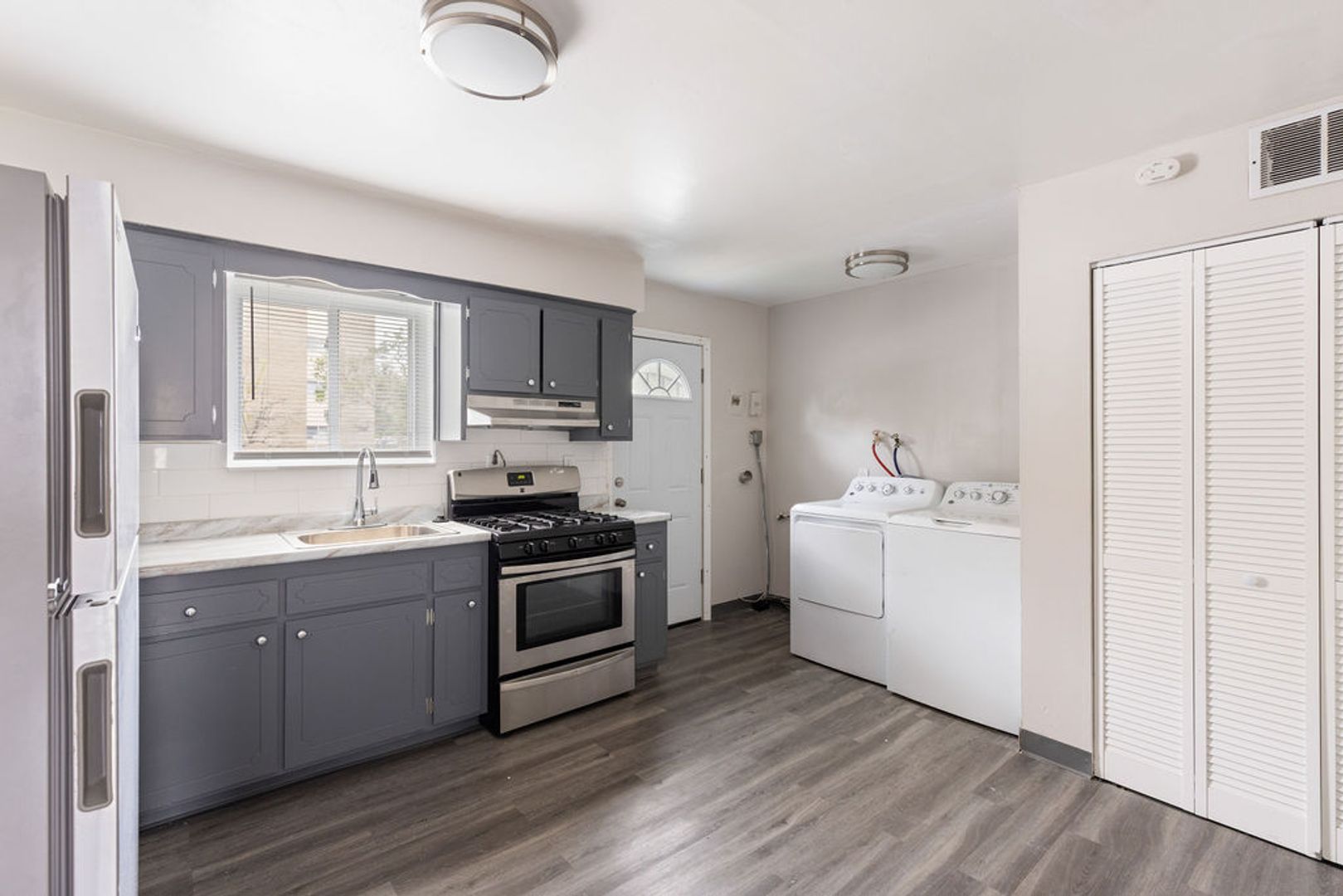 5568 Perkins Rd unit 5574 Perkins – photo 1