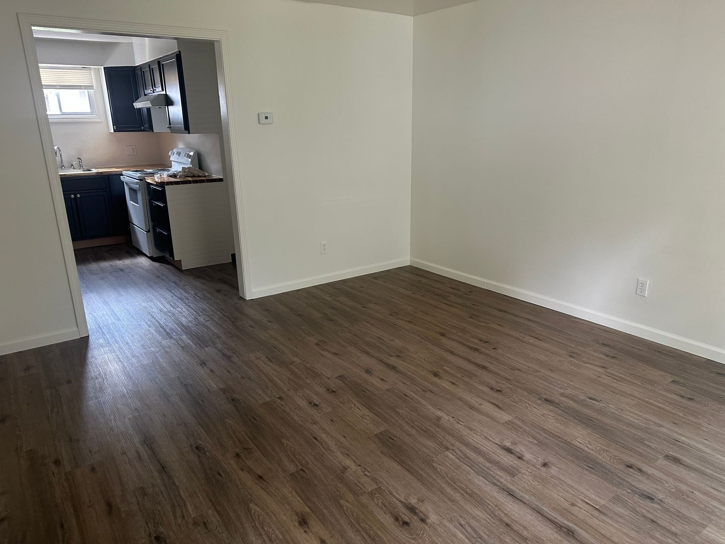 2327 E Midlothian Blvd – photo 4