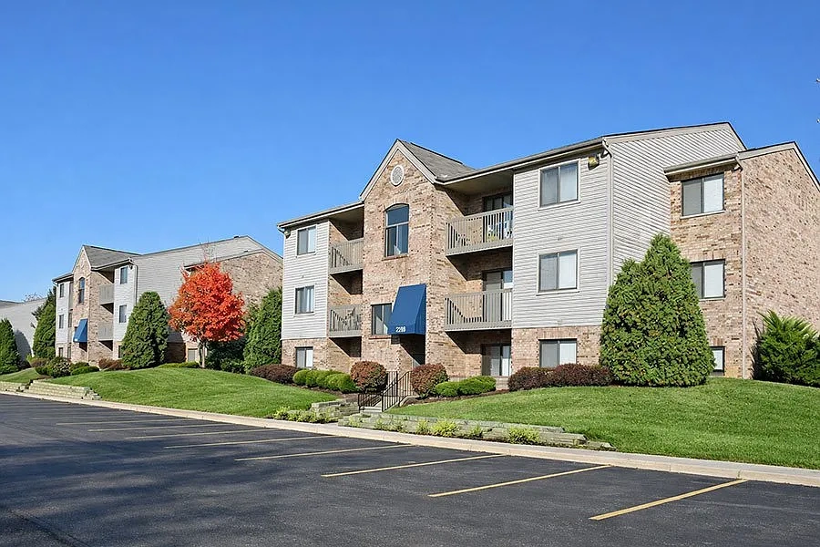 TIMBER RIDGE APARTMENTS – photo 2