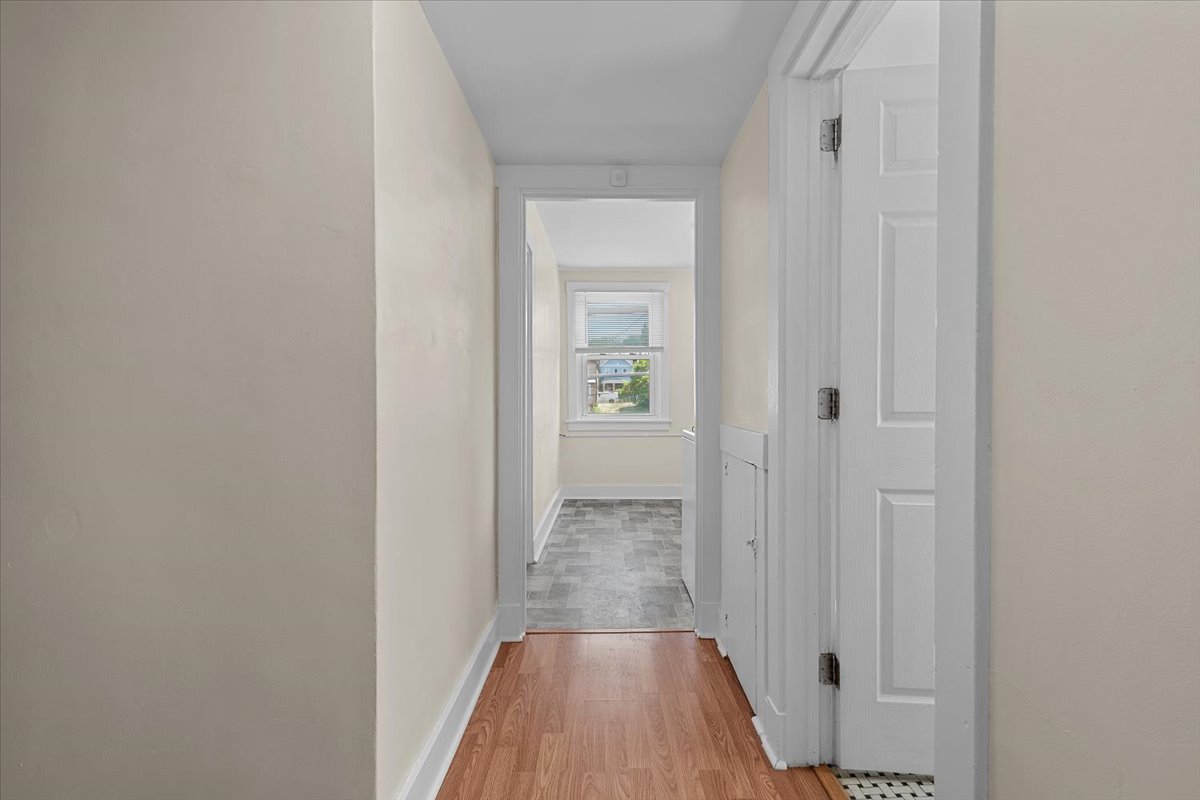 915 Chartiers Ave unit 2 – photo 2