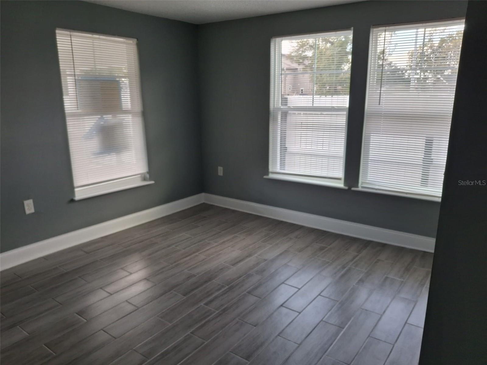 825 3rd St – photo 5