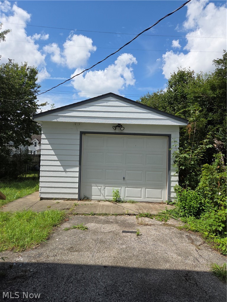 3618 E 105th St – photo 2