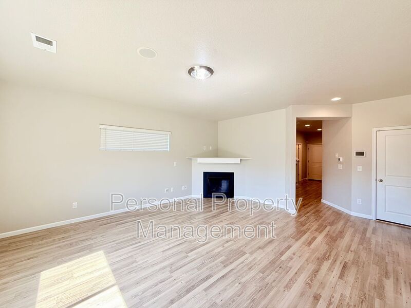 2727 S White Salmon Dr – photo 5