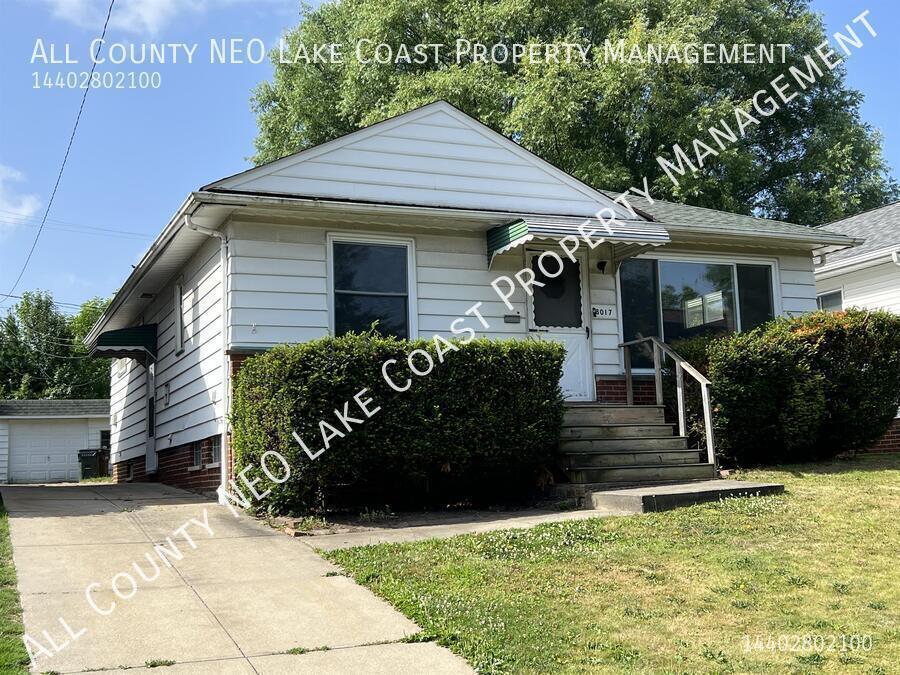 8017 Fernhill Ave – photo 1