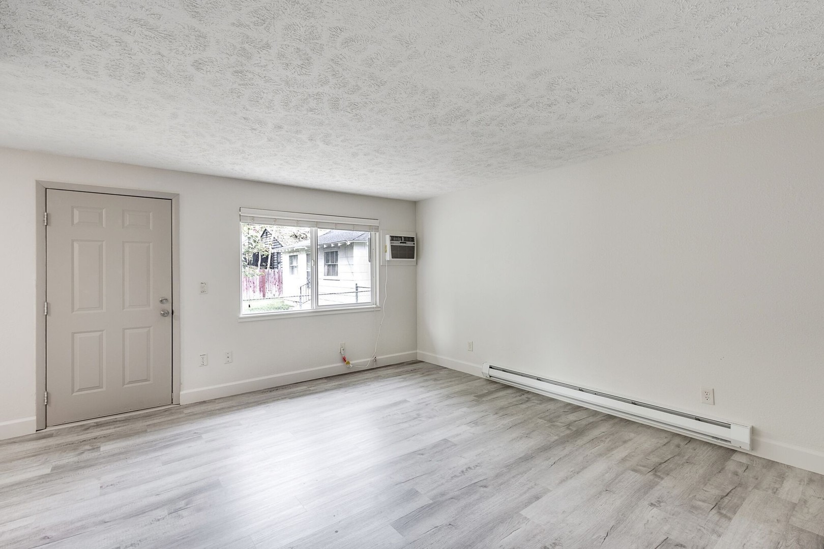 2024 E Cataldo Ave unit Unit #3 – photo 5