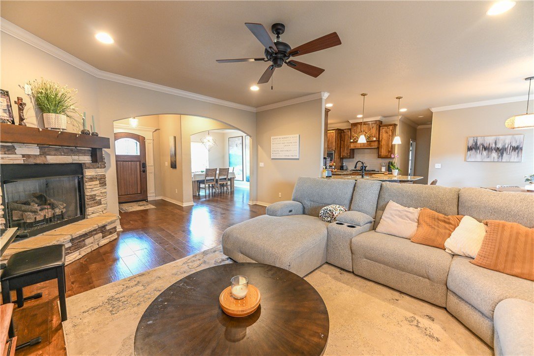 5824 W Persimmon St – photo 4