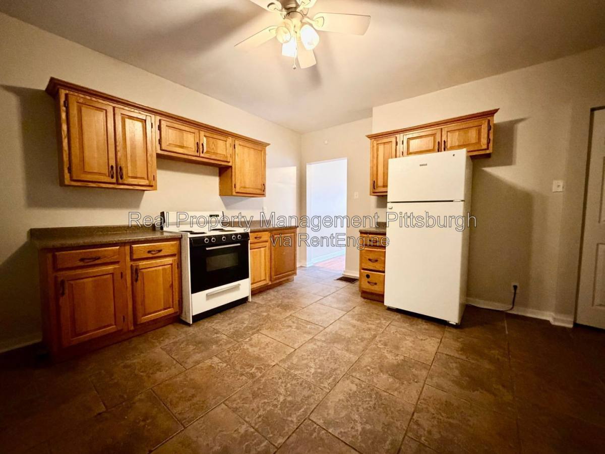 207 Edmond St – photo 5