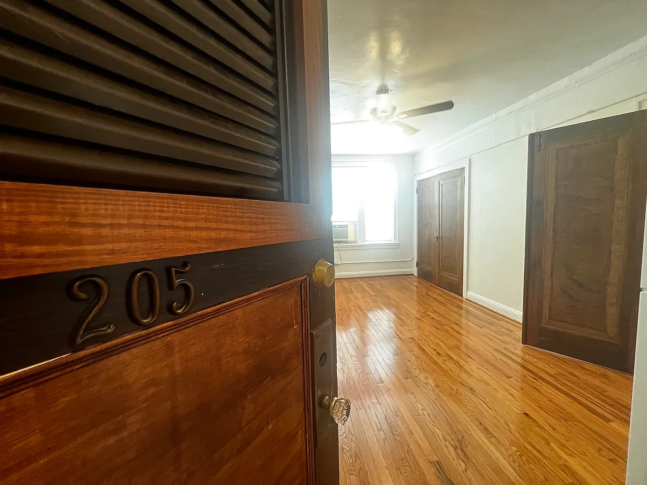 P Building – photo 1