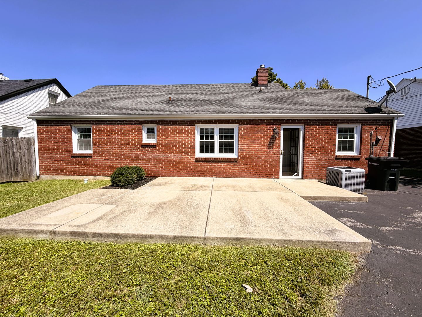 217 Kewanna Dr – photo 4