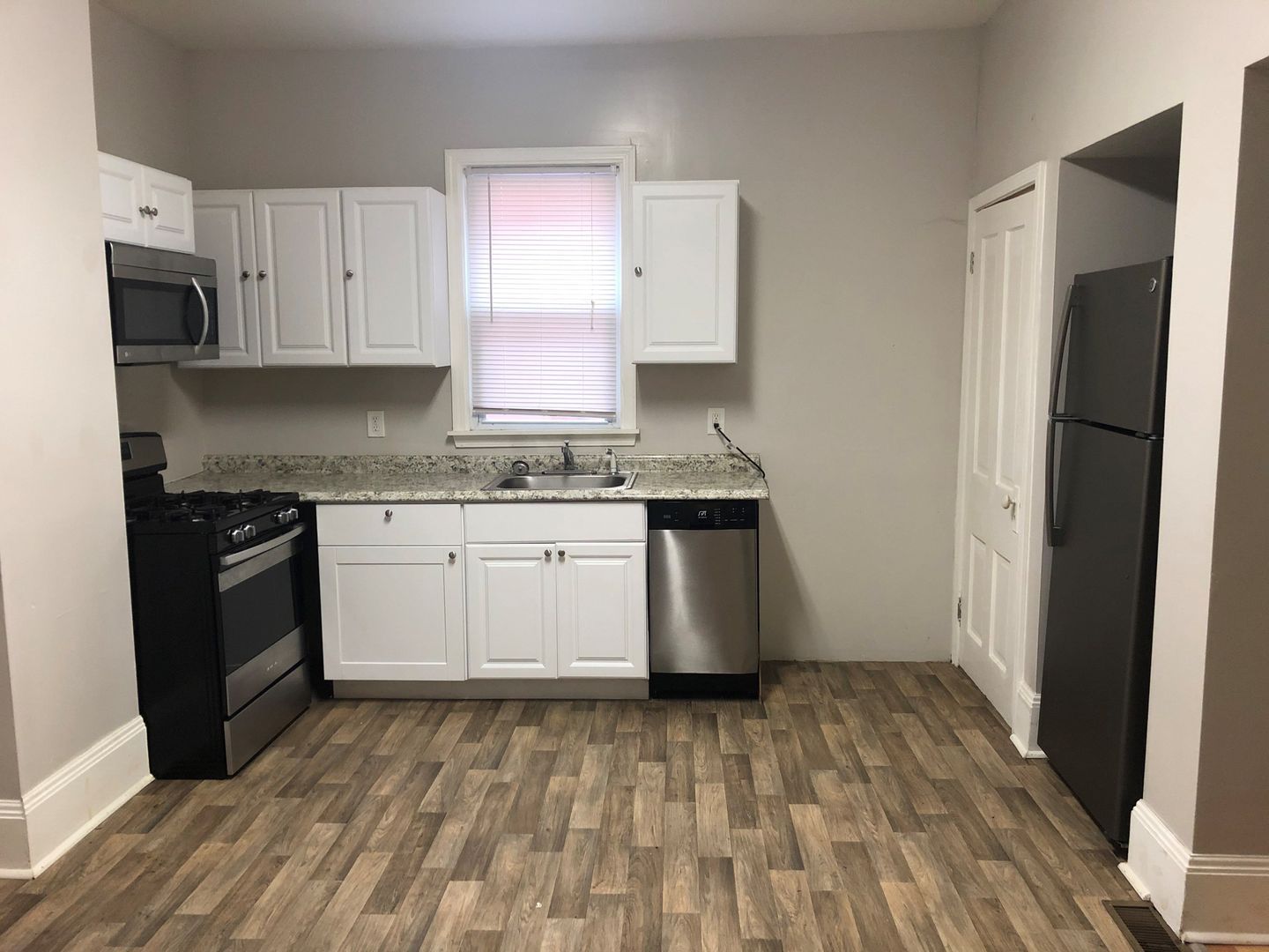 5501 Bridge Ave unit 5503 Bridge DOWN – photo 2