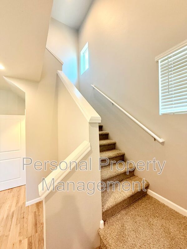 2727 S White Salmon Dr – photo 3