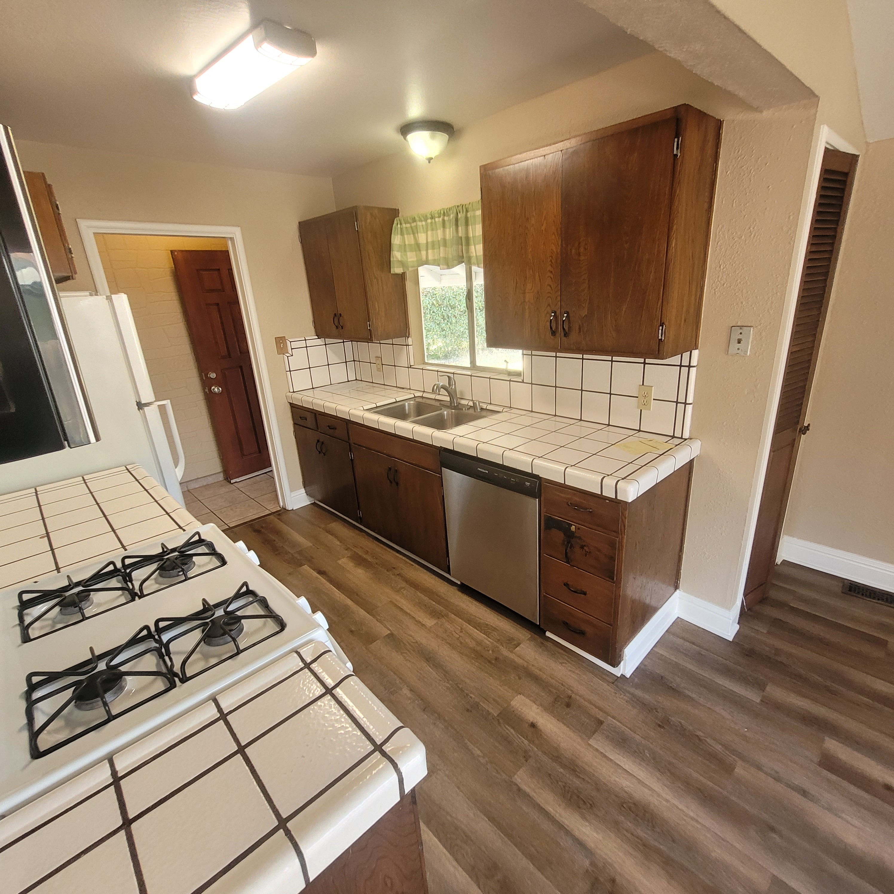 3012 Elmwood Ave – photo 4